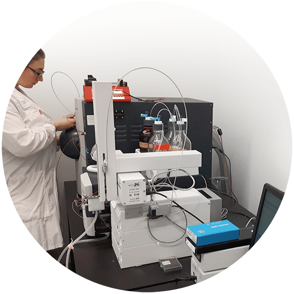 Genacol scientist in lab